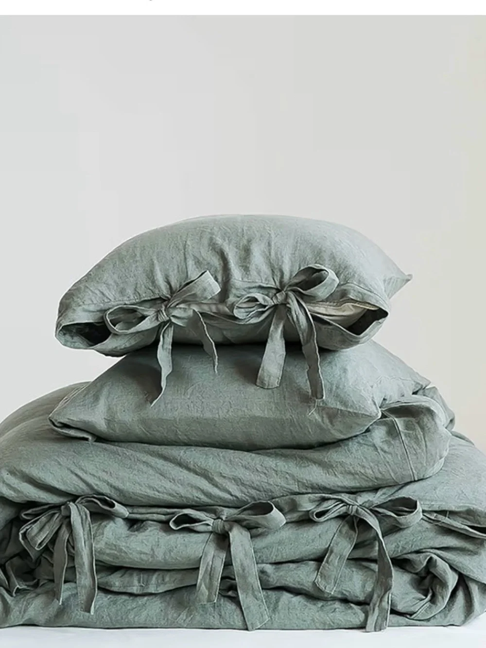 Queen Size Linen Duvet And Two Shams With Tie Closures.